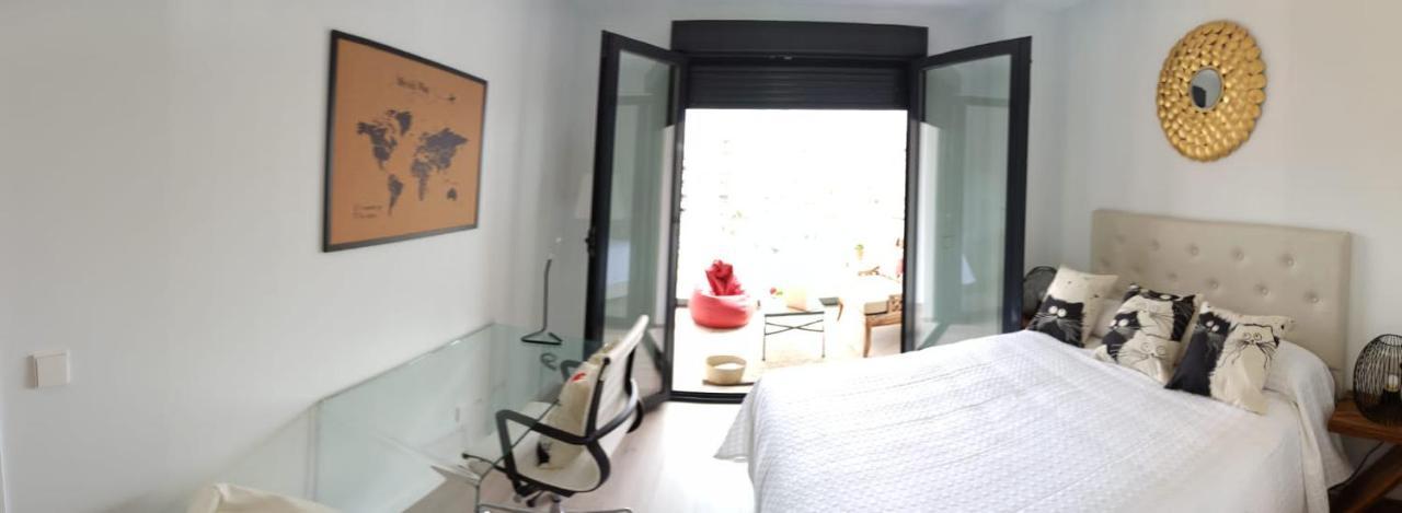 Teatinos Suite Малага Экстерьер фото